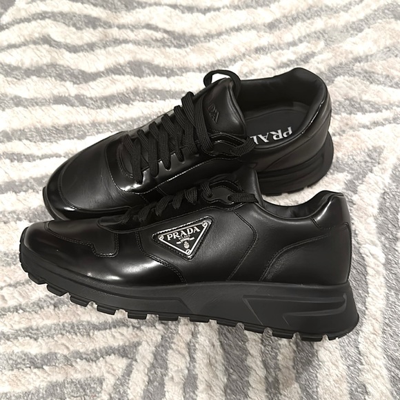 Mens Prada “Prax” Leather Sneakers in Black Brand New condition Size U.S. 9 - Picture 1 of 5